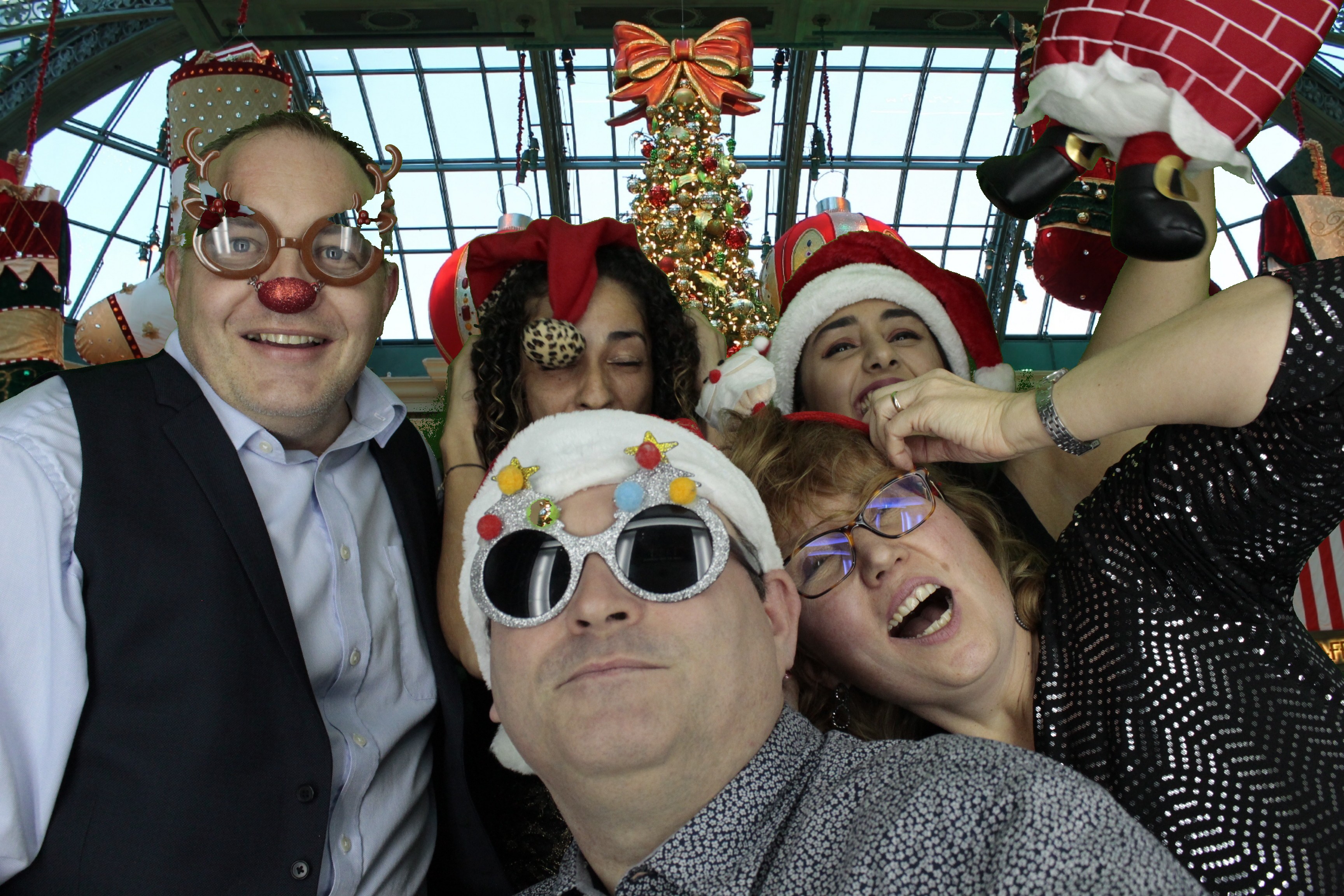 Silvermere Christmas Party | View more photos from the event at gallery.myphotoboothexperience.co.uk/u/MyPhotoBoothExperienceLtd/Silvermere-Christmas-Party-3